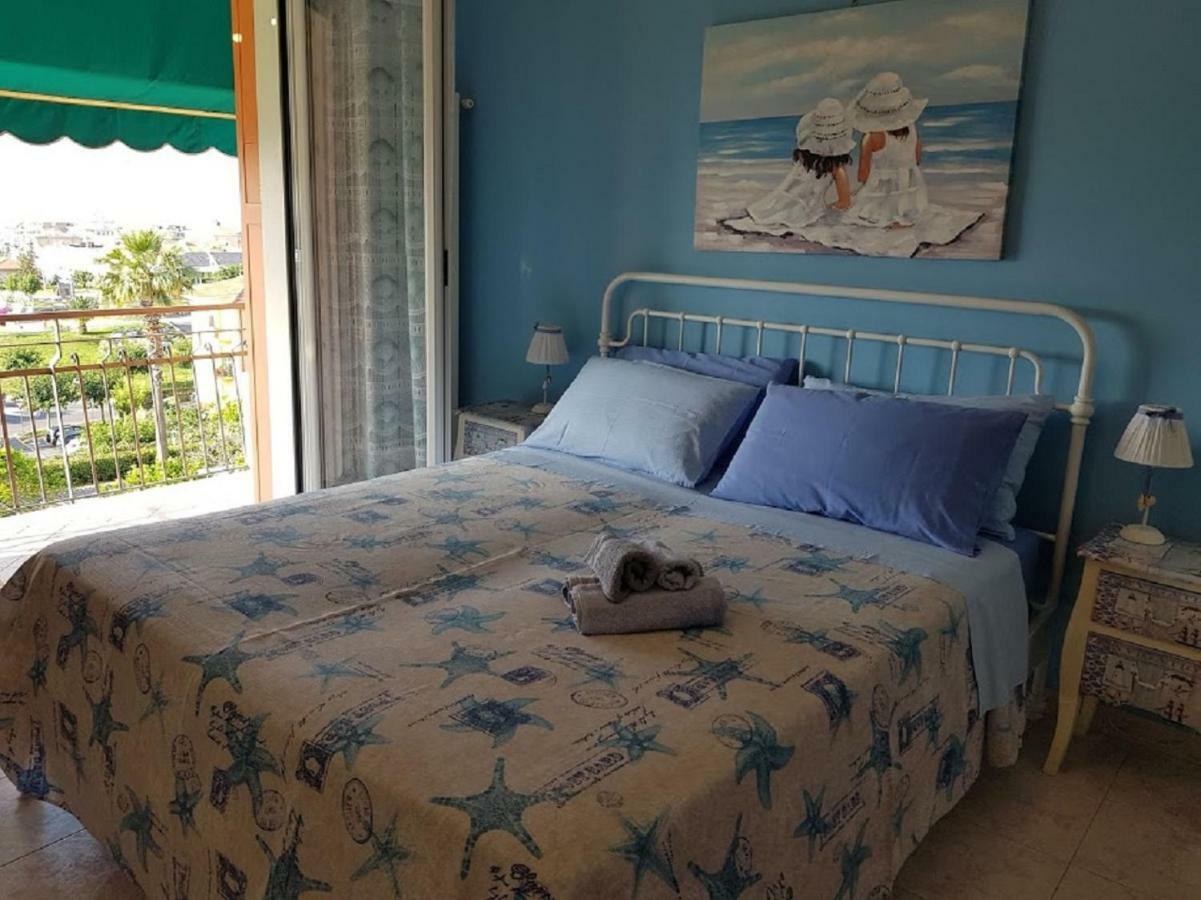 Very Cosy House With Fabulous Sea View! Пьетра-Лигуре Экстерьер фото
