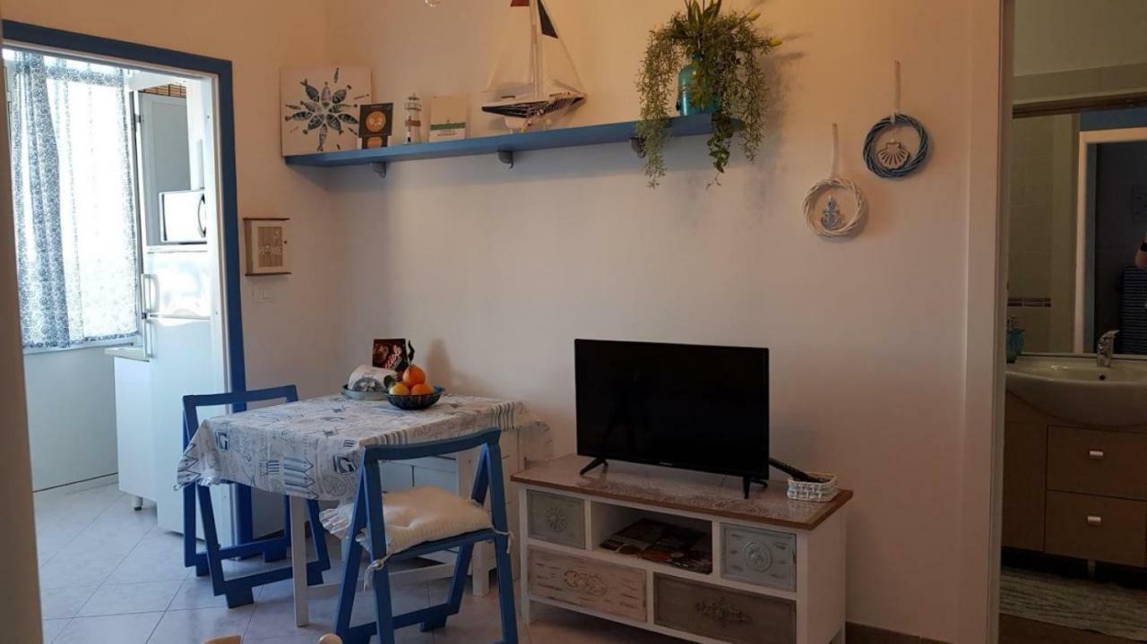 Very Cosy House With Fabulous Sea View! Пьетра-Лигуре Экстерьер фото